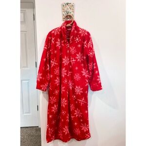 Secret Treasures | Red & White Snowflake Zip-Up Robe